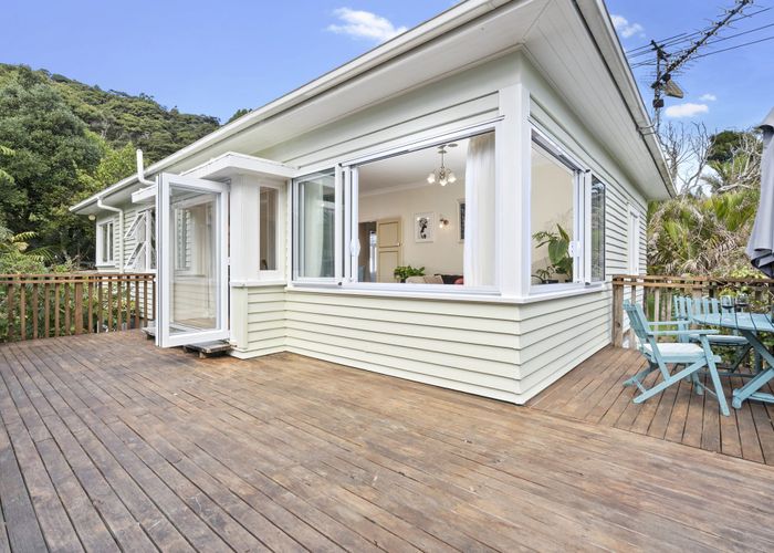  at 19 Ocean View Road, Huia, Auckland