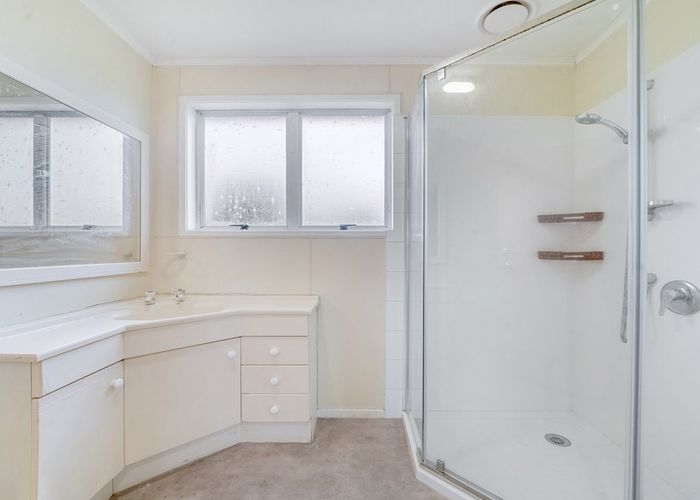  at 20 Smedley Street, Manurewa, Auckland