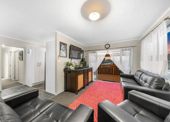  at 2/8 Martha Lane, Weymouth, Auckland