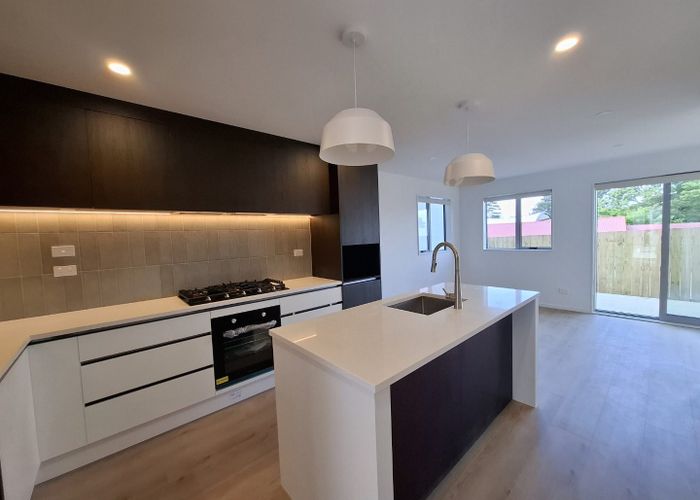  at 18E Kimber Hall Avenue, Mount Roskill, Auckland City, Auckland