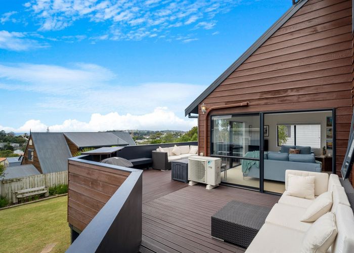  at 52 Waiora Road, Stanmore Bay, Whangaparaoa