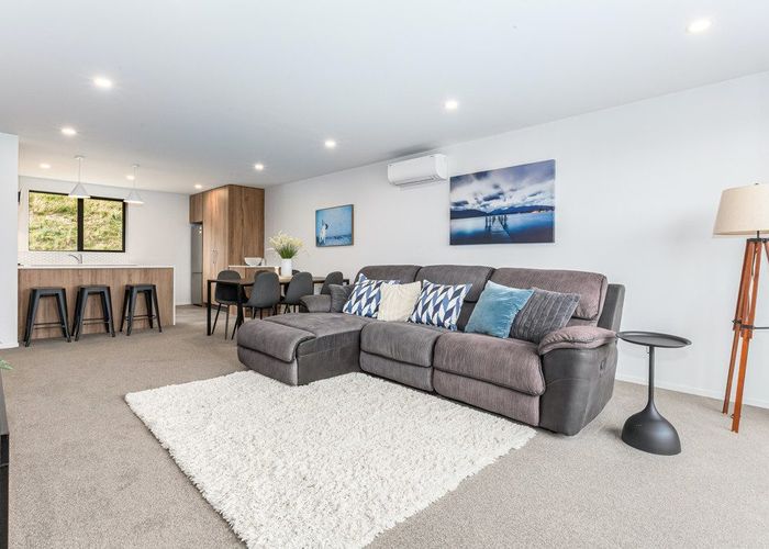  at 43 Oakum Road, Whitby, Porirua, Wellington