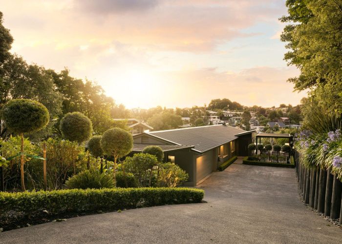  at 669 River Road, Chartwell, Hamilton