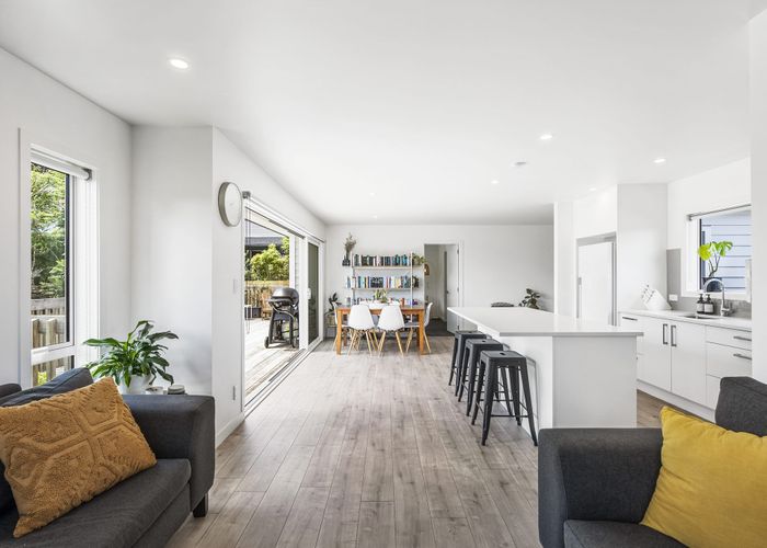  at 15D Aeroview Drive, Beach Haven, Auckland