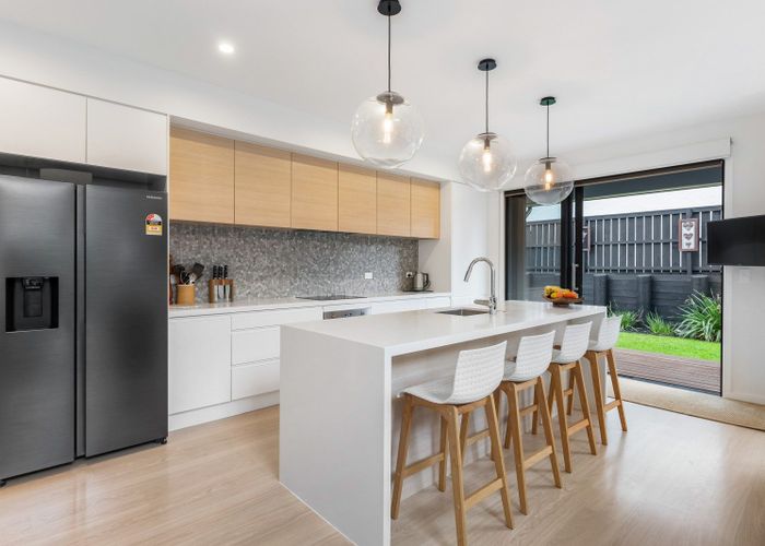  at 33A Silverton Avenue, Wai O Taiki Bay, Auckland City, Auckland