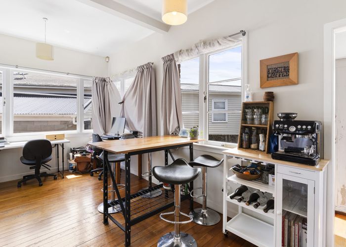  at 74 Tuarangi Road, Grey Lynn, Auckland