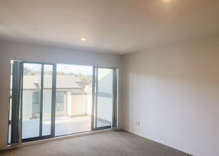  at 3  Akeake Lane, Albany, North Shore City, Auckland