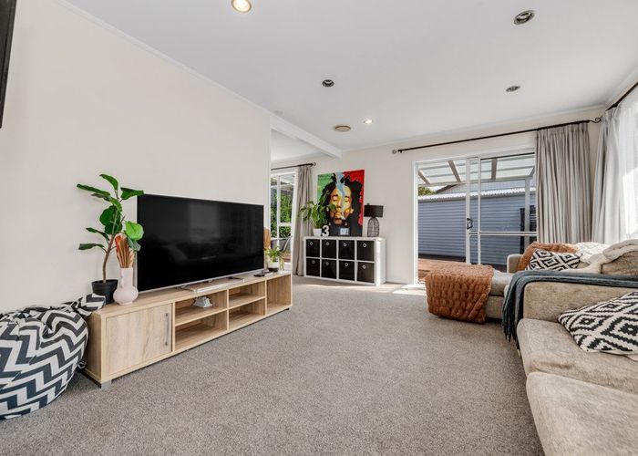  at 6B Lisa Rise, Half Moon Bay, Manukau City, Auckland