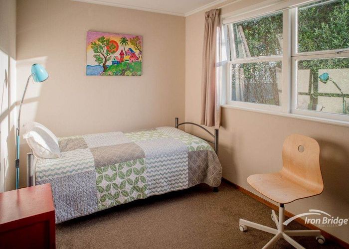  at 48 Aeroview Drive, Beach Haven, North Shore City, Auckland