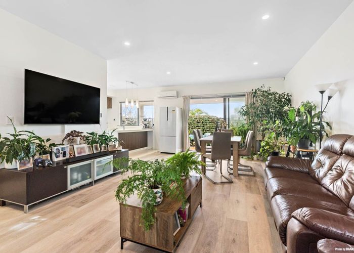  at 126 Salerno Rise, Albany, North Shore City, Auckland