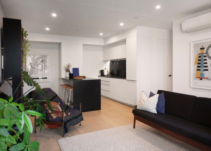  at 102/2 Miller Street, Point Chevalier, Auckland City, Auckland