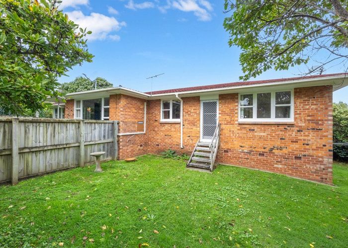  at 2/9a Dornwell Street, Three Kings, Auckland City, Auckland