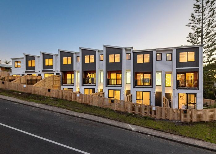  at 8/90 Stredwick Drive, Torbay, North Shore City, Auckland