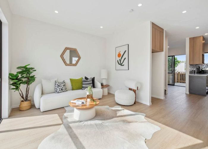  at 71 Highland Park Drive, Botany Downs, Auckland