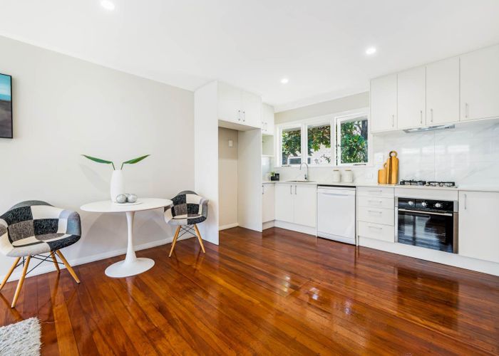  at 2/2 Bowling Avenue, Epsom, Auckland