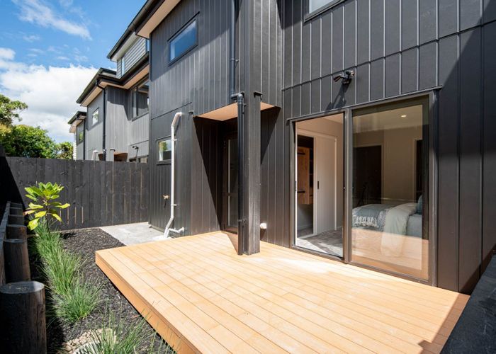  at 95C Kervil Avenue, Te Atatu Peninsula, Waitakere City, Auckland
