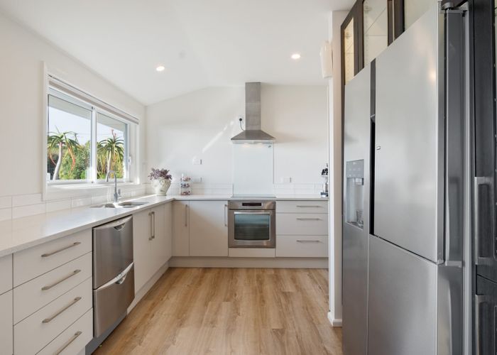 at 14 St Andrews Hill Road, Mount Pleasant, Christchurch