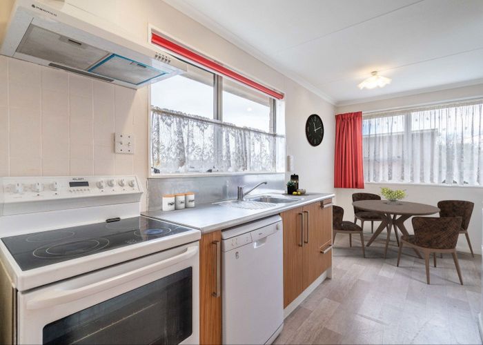  at 36 Shannon Street, Clifton, Invercargill