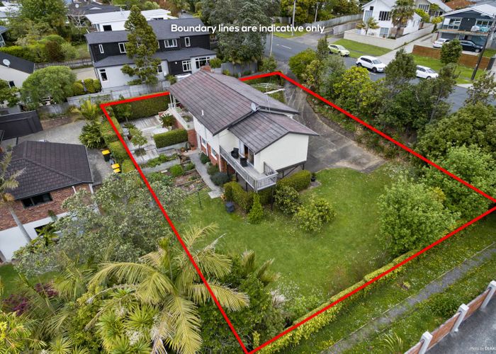  at 119 East Coast Road, Castor Bay, Auckland