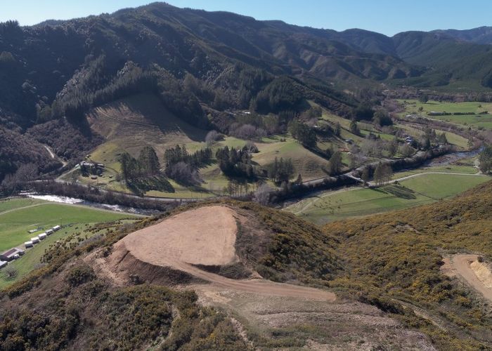  at 8 Serpentine River Road, Aniseed Valley