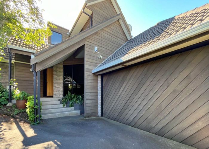  at 17A Karetu Road, Greenlane, Auckland