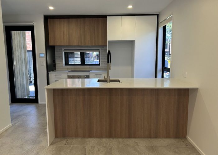  at 1/894 Colombo Street, City Centre, Christchurch City, Canterbury