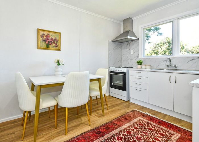  at 2/10 Mahon Place, Papatoetoe, Manukau City, Auckland