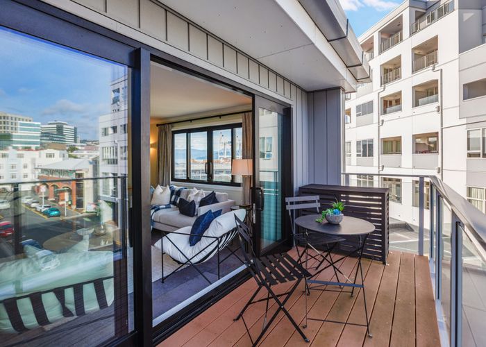  at 22/125 Thorndon Quay, Thorndon, Wellington, Wellington