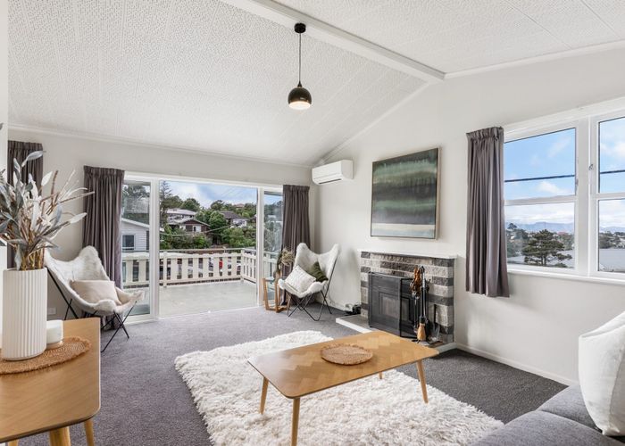  at 4 Cotswold Crescent, Newlands, Wellington, Wellington
