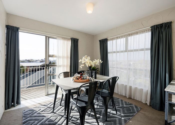  at 12/10 Hunter Street, Hamilton Lake, Hamilton, Waikato
