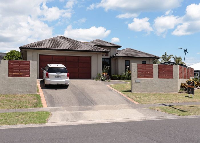  at 5 Pompano Key, Papamoa Beach, Papamoa