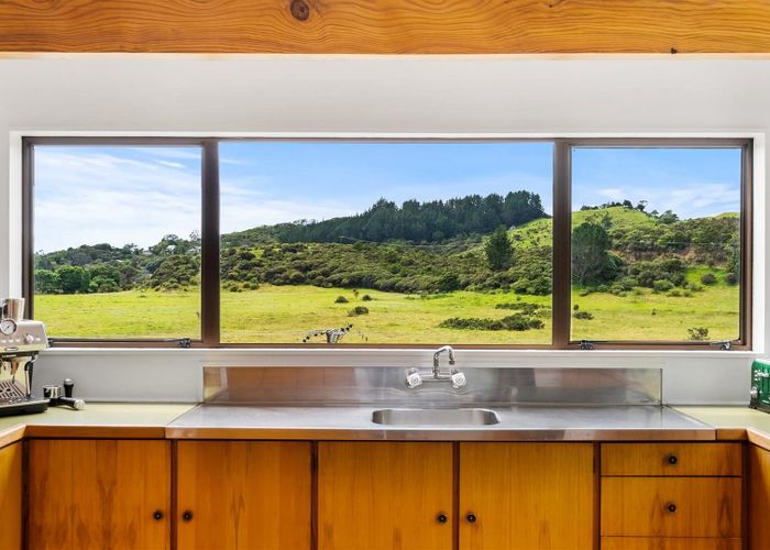  at 105 Oakura Road, Hikurangi