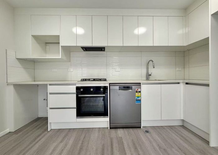  at 4 Tawapou Close, Massey, Waitakere City, Auckland