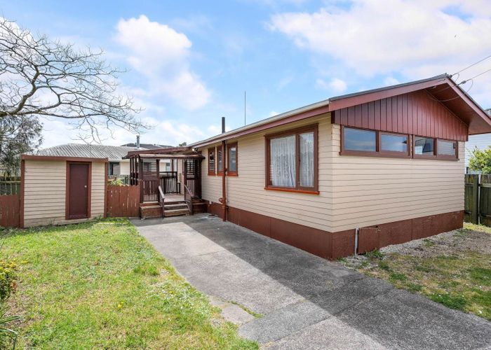  at 39 Canal Road, Avondale, Auckland City, Auckland