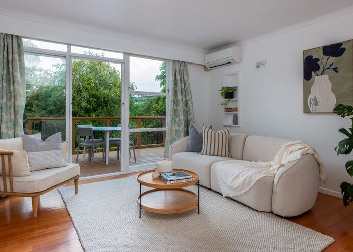  at 3/449 Beach Road, Mairangi Bay, North Shore City, Auckland