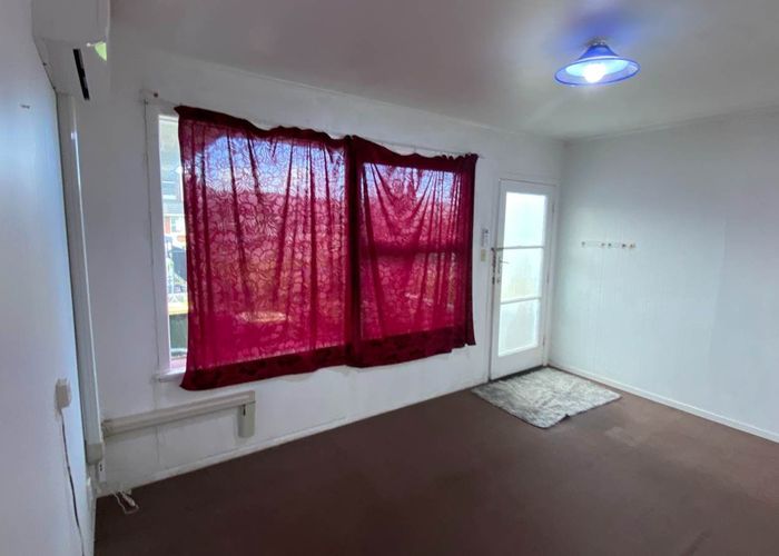  at 3/39 Shakespeare Road, Milford, North Shore City, Auckland