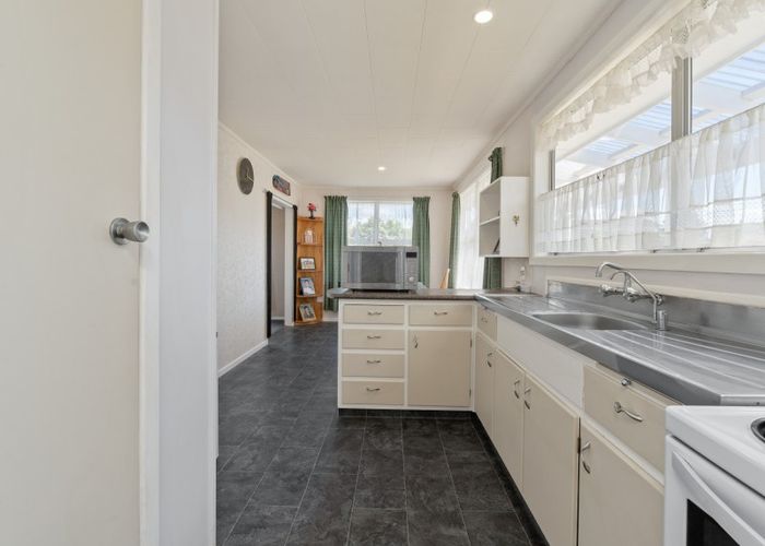  at 8 Hall Crescent, Taumarunui