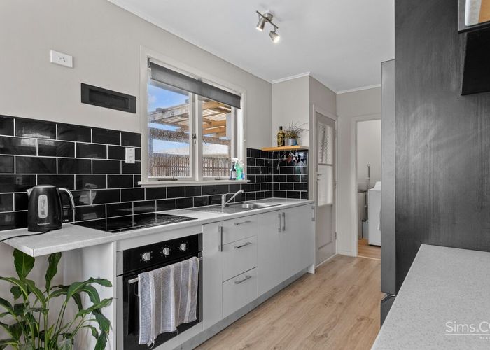  at 4 Glenn Street, Castlecliff, Whanganui, Manawatu / Whanganui