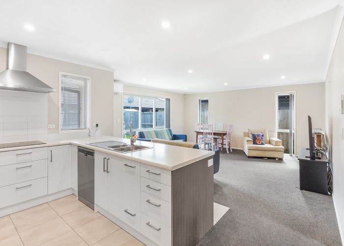  at 242 Dixon Road, Fitzroy, Hamilton