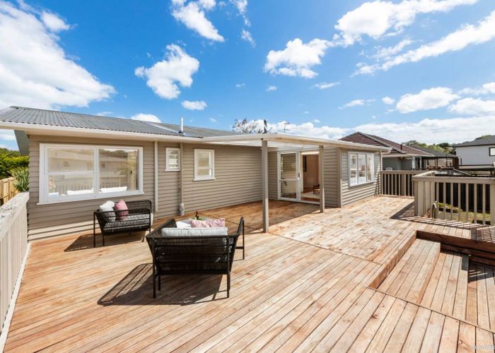  at 24 La Rosa Street, Green Bay, Auckland