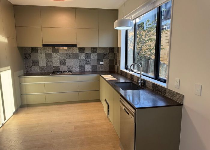  at 39 Windmill Road, Mount Eden, Auckland City, Auckland