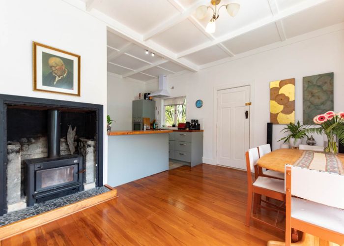  at 15 Glenesk Road, New Lynn