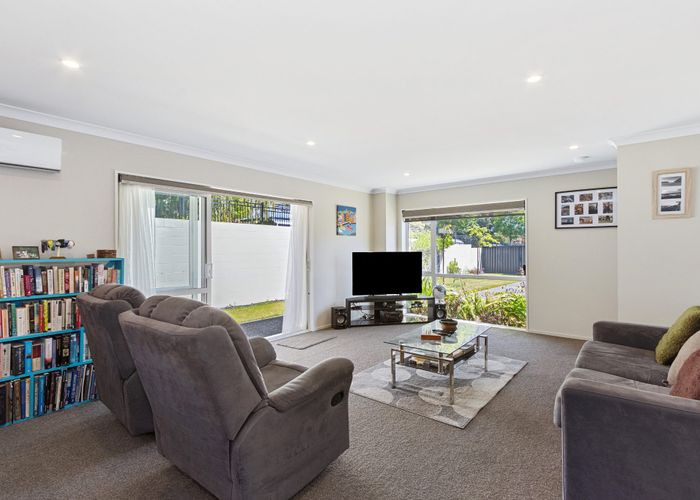  at 3/60 Port Hills Road, Heathcote Valley, Christchurch