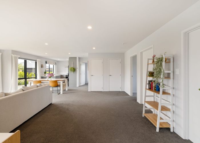  at 9 Arabella Crescent, Yaldhurst , Christchurch City, Canterbury