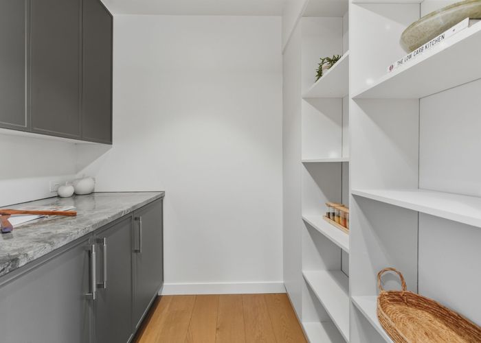  at 37 Macmillan Avenue, Cashmere, Christchurch City, Canterbury