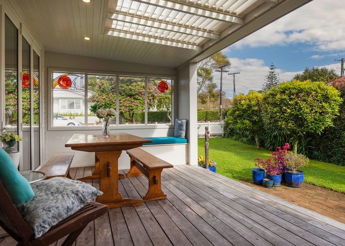  at 8 Bennett Street, Mount Albert, Auckland