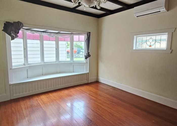  at 2/14 Panorama, Mount Wellington, Auckland City, Auckland