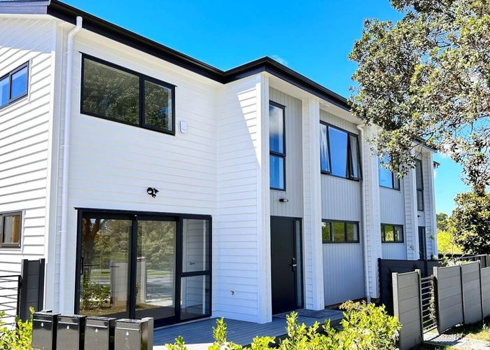  at 172D Aviemore Drive, Highland Park, Auckland