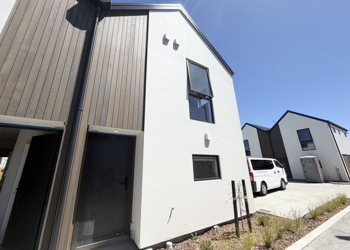  at 1/358 Hereford Street, Linwood, Christchurch City, Canterbury