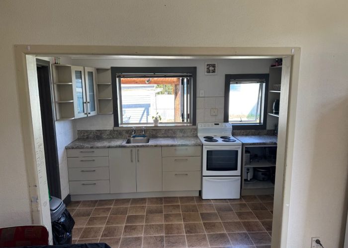  at 710 Avenue Road West, Saint Leonards, Hastings, Hawke's Bay